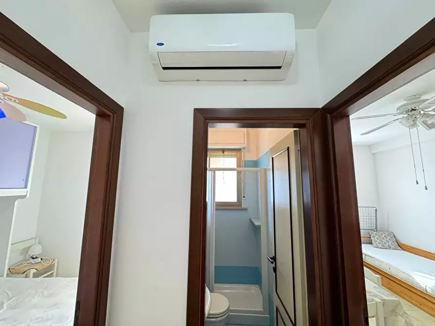 Immagine 11 di Appartamento in vendita  in VIALE Reno a Silvi