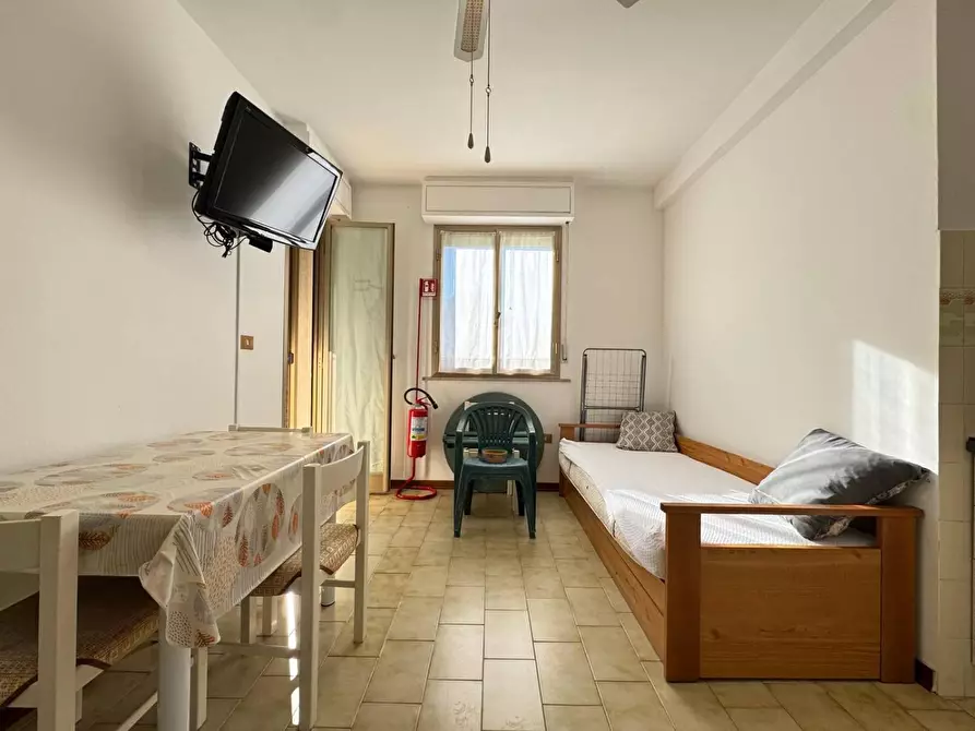 Immagine 4 di Appartamento in vendita  in VIALE Reno a Silvi