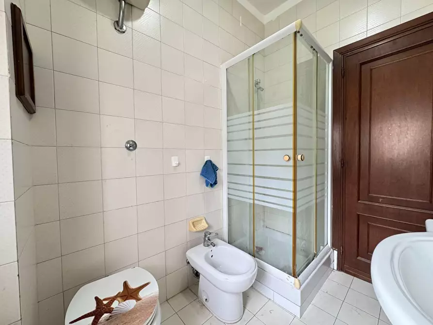 Immagine 15 di Appartamento in vendita  in VIA Piave 40 a Silvi