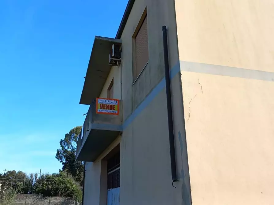 Immagine 4 di Villa in vendita  in Nino Bixio 11 a Domusnovas