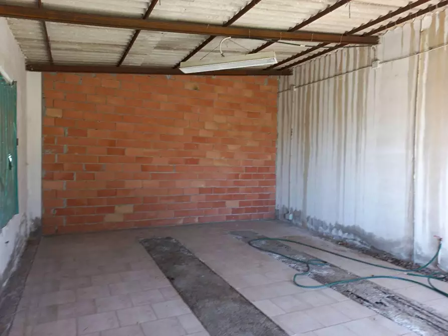 Immagine 23 di Villa in vendita  in Nino Bixio 11 a Domusnovas