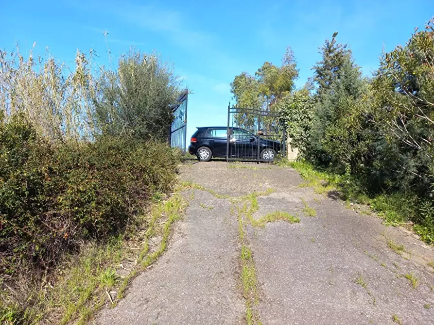 Immagine 26 di Villa in vendita  in Nino Bixio 11 a Domusnovas