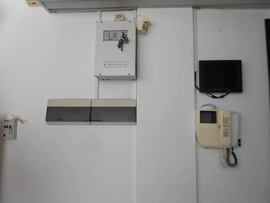 Immagine 4 di Ufficio in vendita  in Valverde 0 a Iglesias