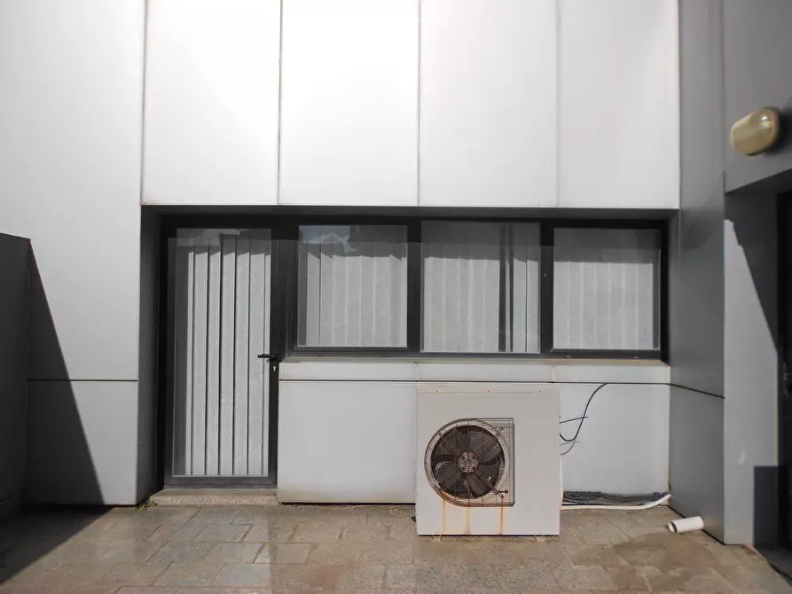 Immagine 8 di Ufficio in vendita  in Valverde 0 a Iglesias