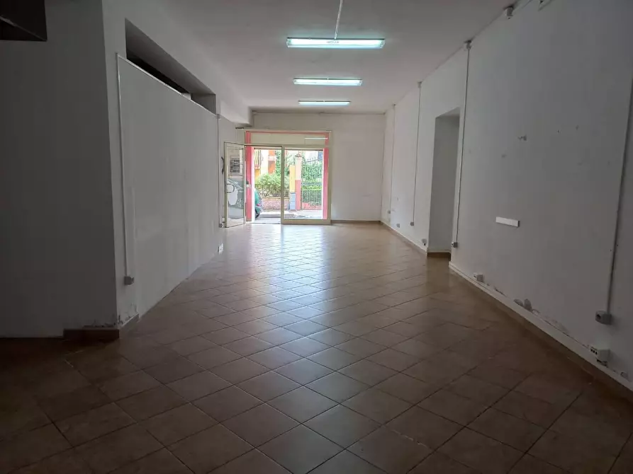 Immagine 4 di Locale commerciale in affitto  in Fadda 0 a Iglesias