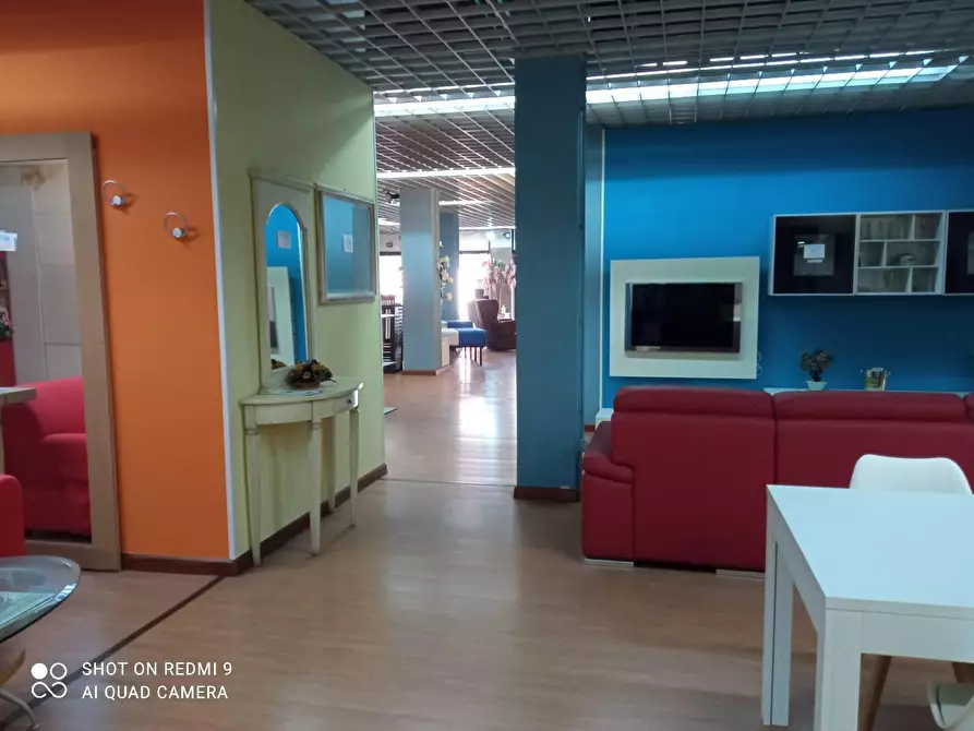 Immagine 9 di Palazzo in vendita  in Gramsci 0 a Carbonia