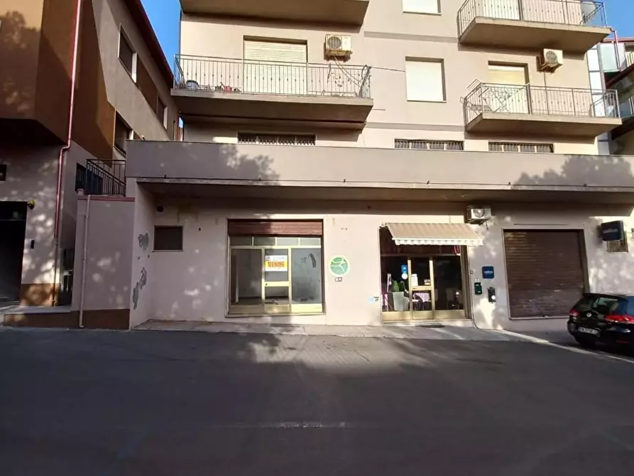 Immagine 1 di Locale commerciale in vendita  in San Leonardo 0 a Iglesias