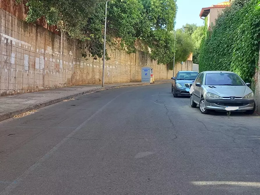 Immagine 11 di Locale commerciale in vendita  in San Leonardo 0 a Iglesias