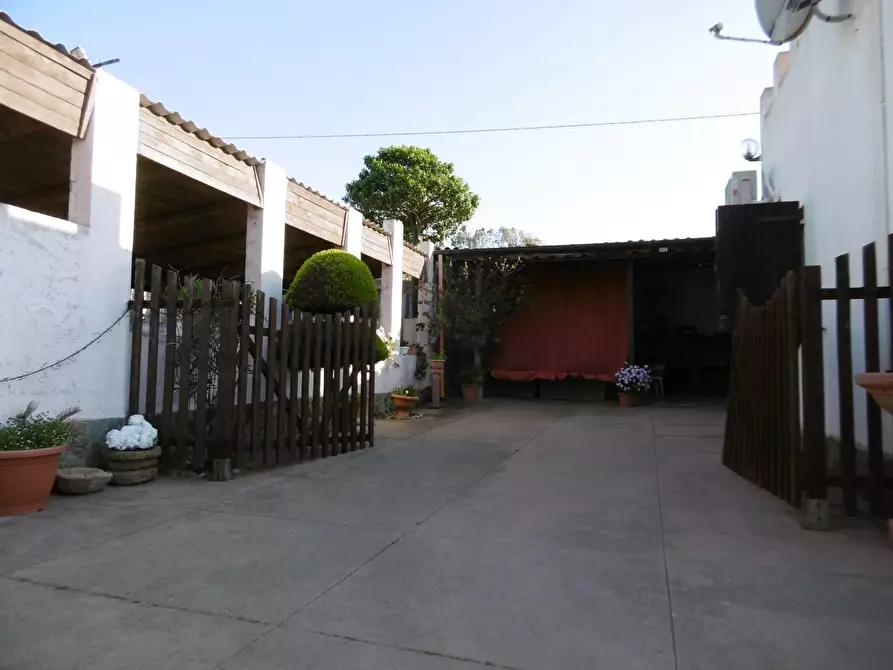 Immagine 2 di Villa in vendita  in Comunale Plage mesu 0 a Gonnesa