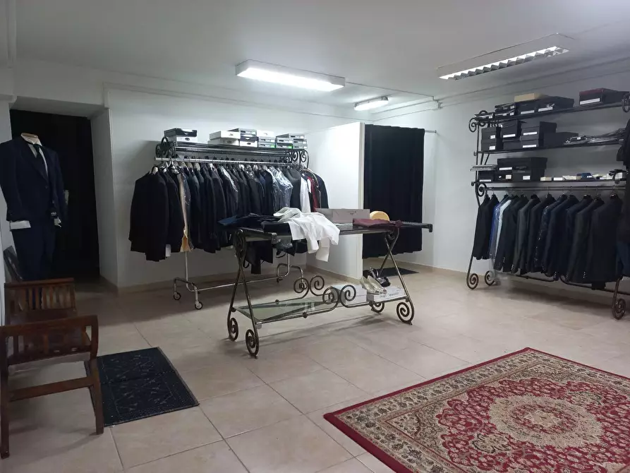 Immagine 5 di Locale commerciale in vendita  in Martini 0 a Iglesias