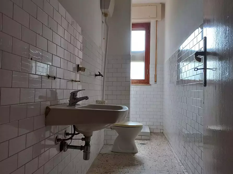 Immagine 11 di Appartamento in vendita  in Alessandro Volta 0 a Iglesias