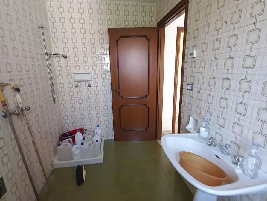 Immagine 12 di Palazzo in vendita  in VIA Tenente Cacciarru a Iglesias