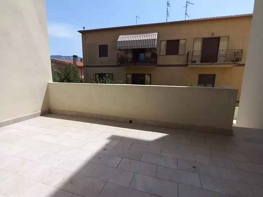 Immagine 5 di Palazzo in vendita  in VIA Tenente Cacciarru a Iglesias