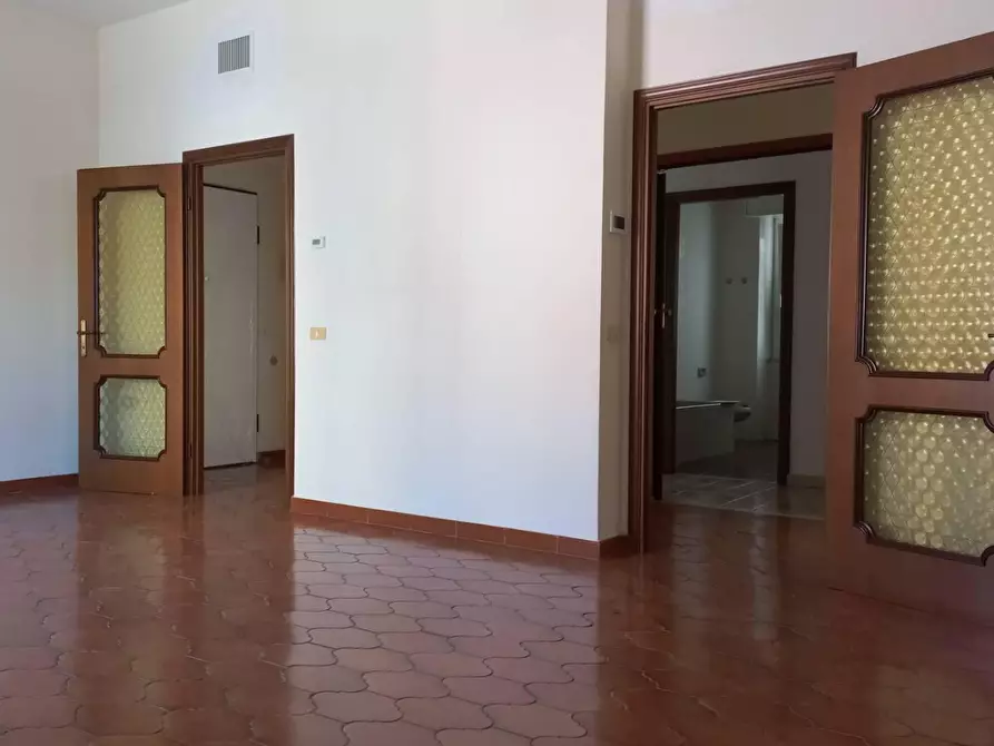 Immagine 6 di Palazzo in vendita  in VIA Tenente Cacciarru a Iglesias