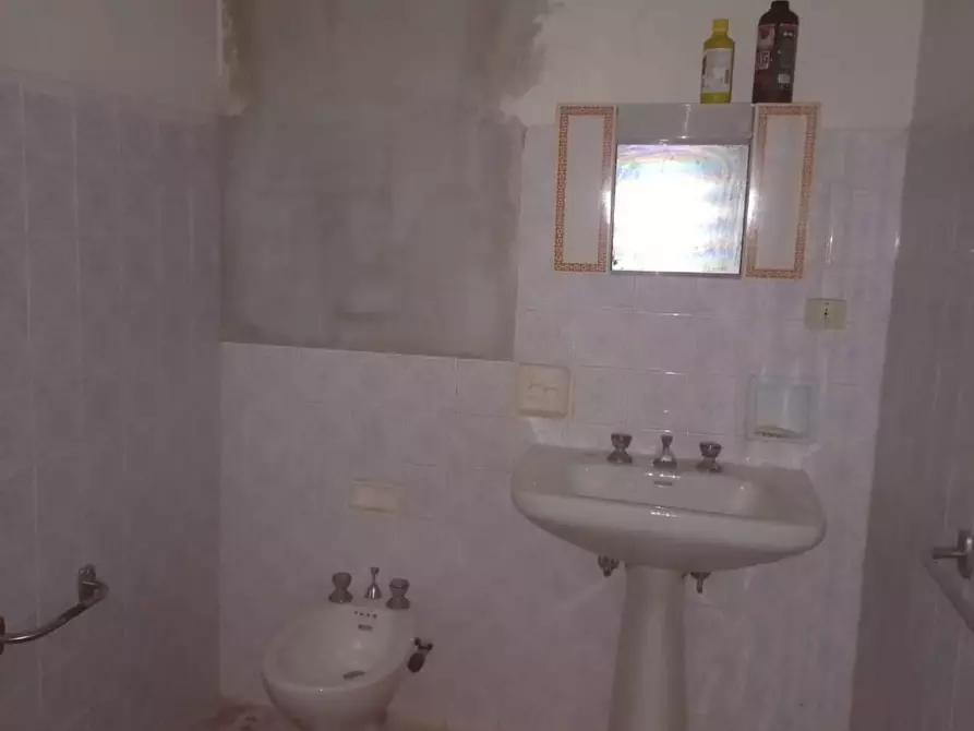 Immagine 17 di Palazzo in vendita  in VIA Tenente Cacciarru a Iglesias