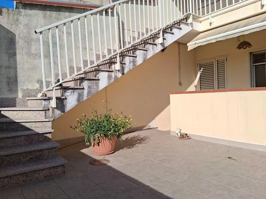 Immagine 21 di Villa in vendita  in VIA Deledda a Santadi
