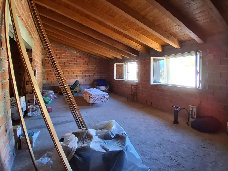 Immagine 26 di Villa in vendita  in VIA Deledda a Santadi