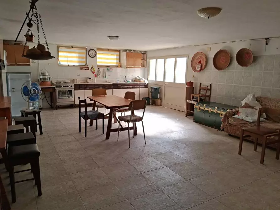 Immagine 20 di Villa in vendita  in VIA Deledda a Santadi