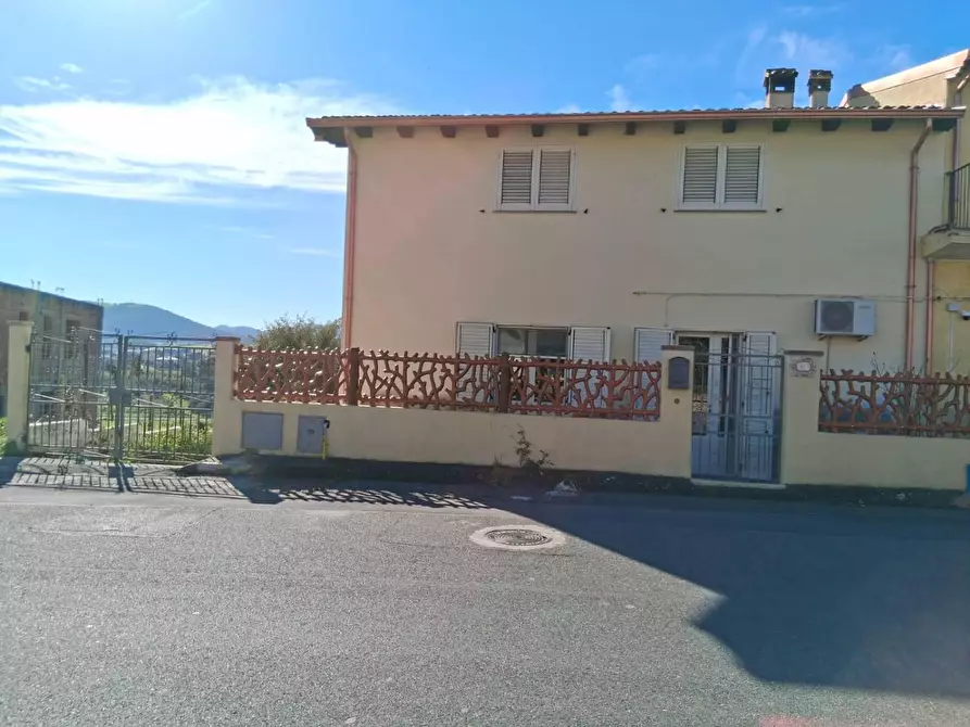 Immagine 3 di Villa in vendita  in VIA Deledda a Santadi
