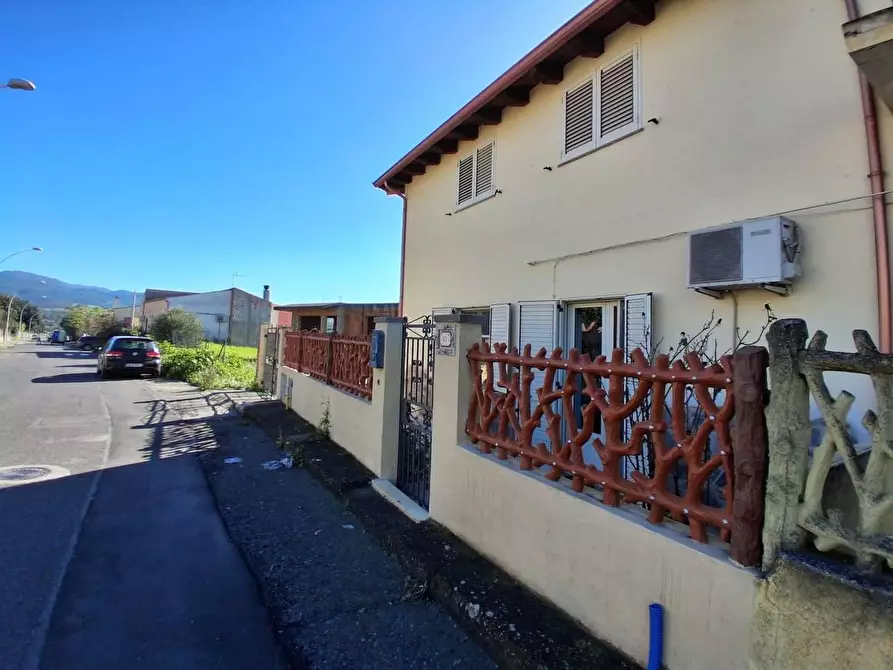 Immagine 2 di Villa in vendita  in VIA Deledda a Santadi