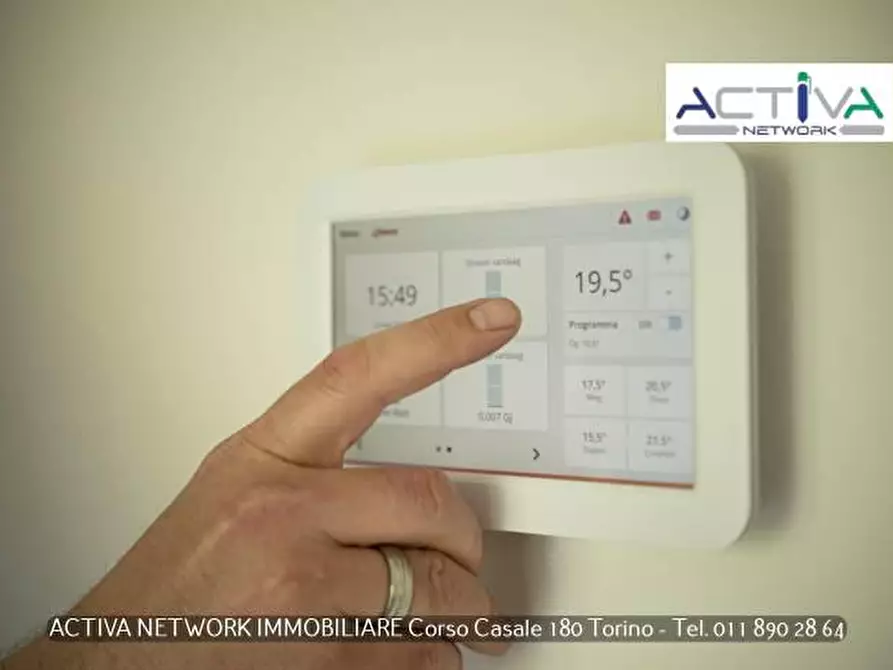 Immagine 12 di Attività commerciale in vendita  a Genova