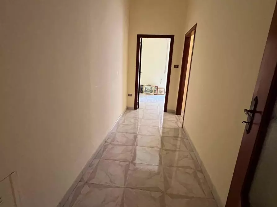 Immagine 10 di Casa semindipendente in vendita  in VIA Enrico Fermi a Battipaglia
