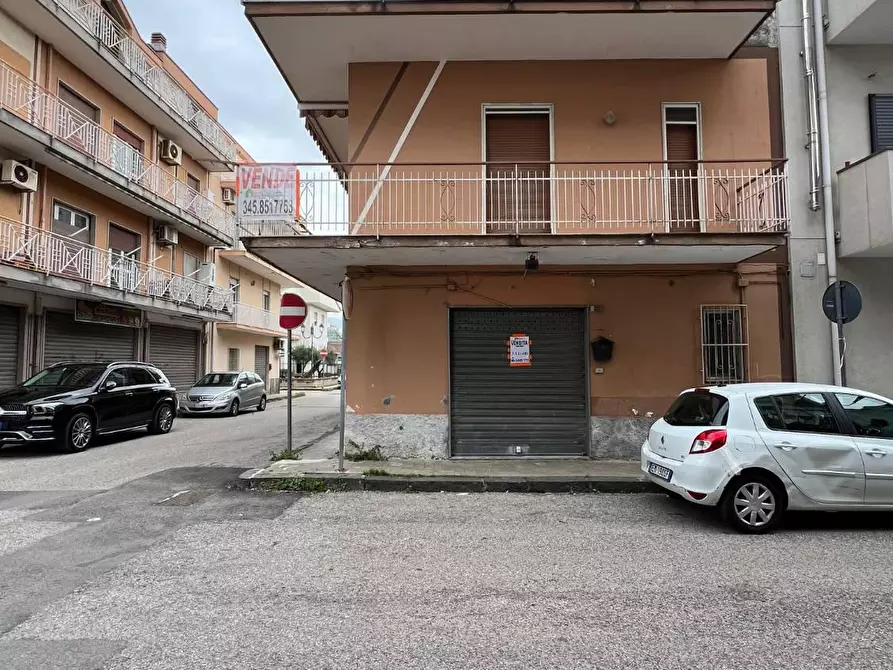 Immagine 3 di Casa semindipendente in vendita  in VIA Enrico Fermi a Battipaglia