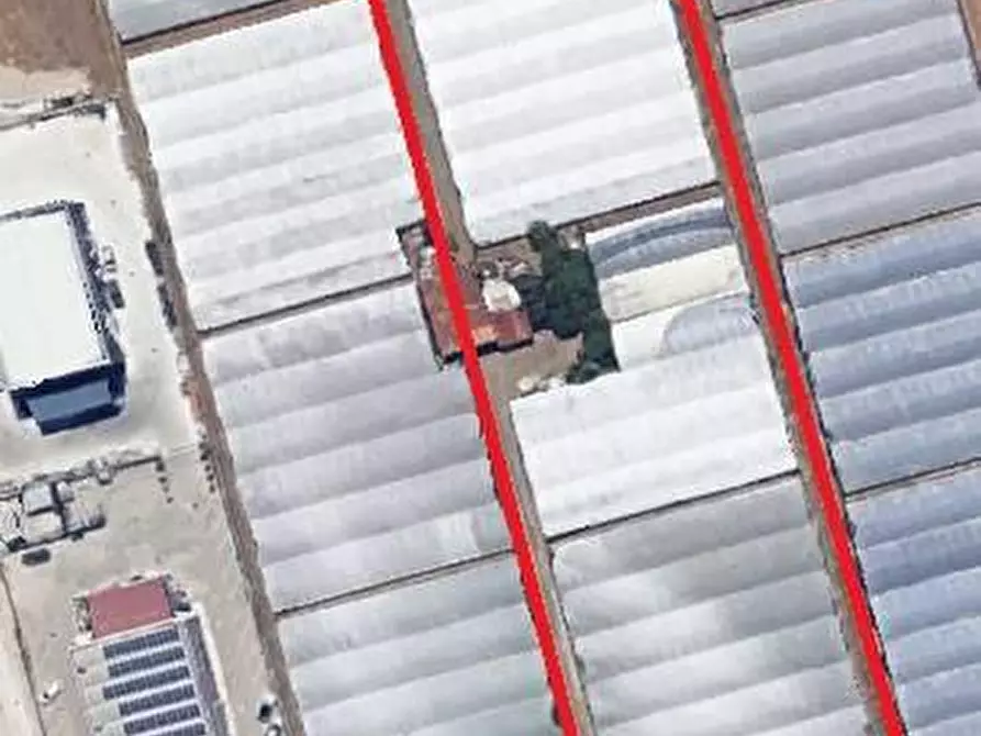 Immagine 1 di Terreno industriale in vendita  in STRADA provinciale 312 6 a Battipaglia