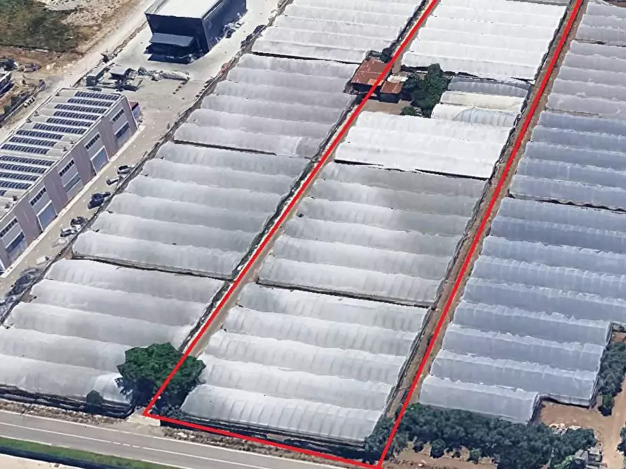 Immagine 3 di Terreno industriale in vendita  in STRADA provinciale 312 6 a Battipaglia
