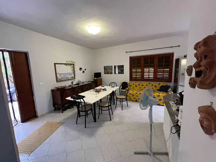 Immagine 8 di Villa in vendita  in VIA a Eboli