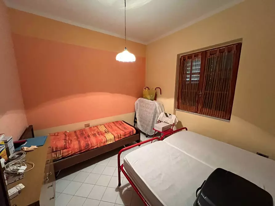 Immagine 7 di Villa in vendita  in VIA a Eboli