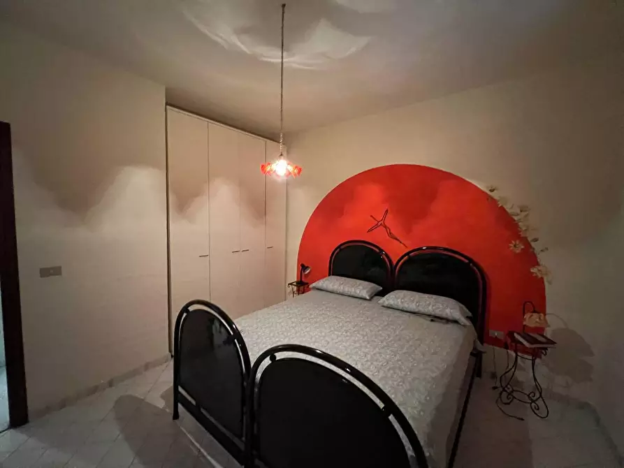 Immagine 5 di Villa in vendita  in VIA a Eboli