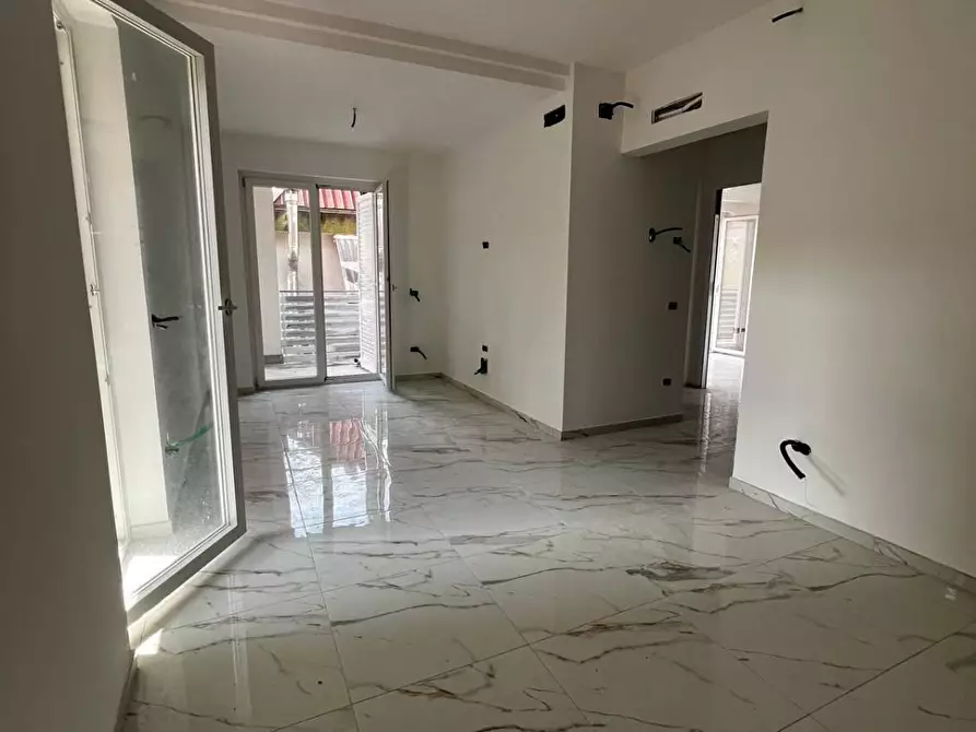 Immagine 11 di Appartamento in vendita  in VIA boccaccio a Battipaglia