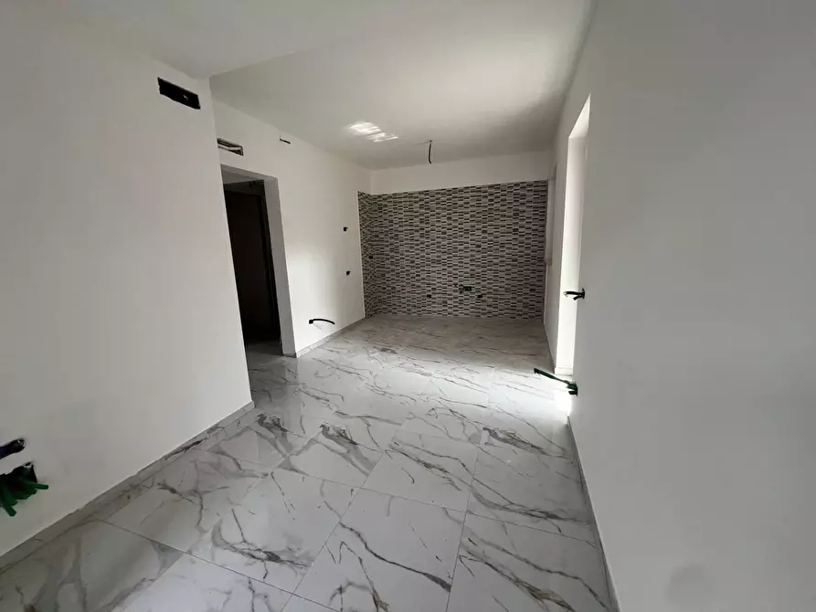 Immagine 10 di Appartamento in vendita  in VIA boccaccio a Battipaglia