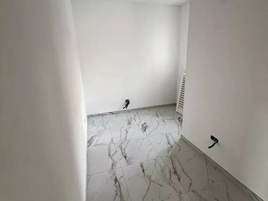 Immagine 12 di Appartamento in vendita  in VIA boccaccio a Battipaglia