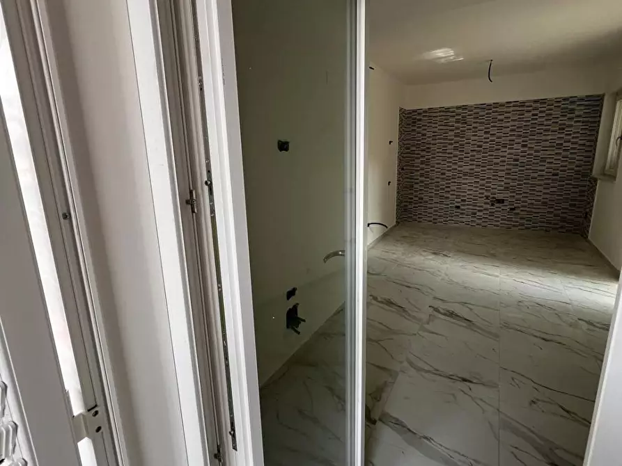 Immagine 17 di Appartamento in vendita  in VIA boccaccio a Battipaglia