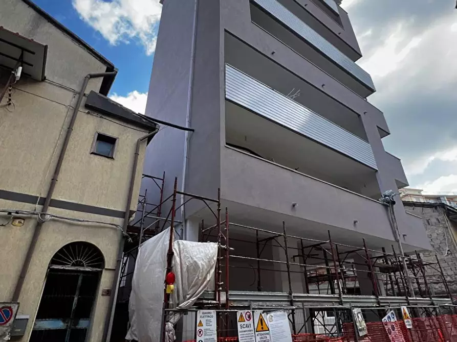 Immagine 3 di Appartamento in vendita  in VIA boccaccio a Battipaglia