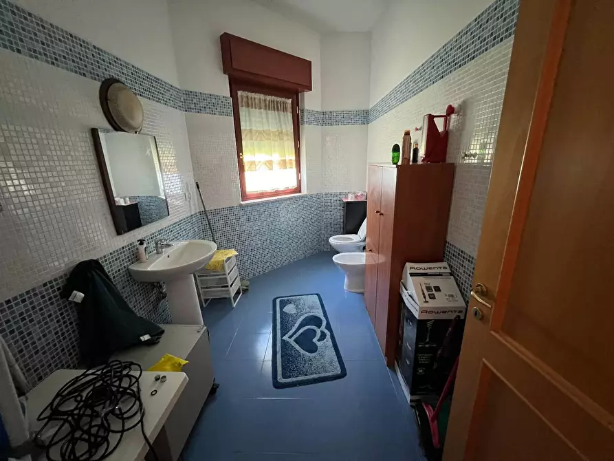 Immagine 6 di Ufficio in vendita  in VIA aitoro a Battipaglia