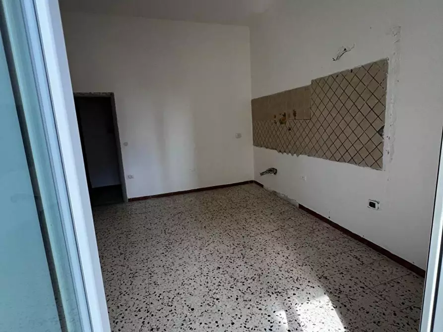Immagine 9 di Appartamento in vendita  in VIA r. sanzio a Battipaglia