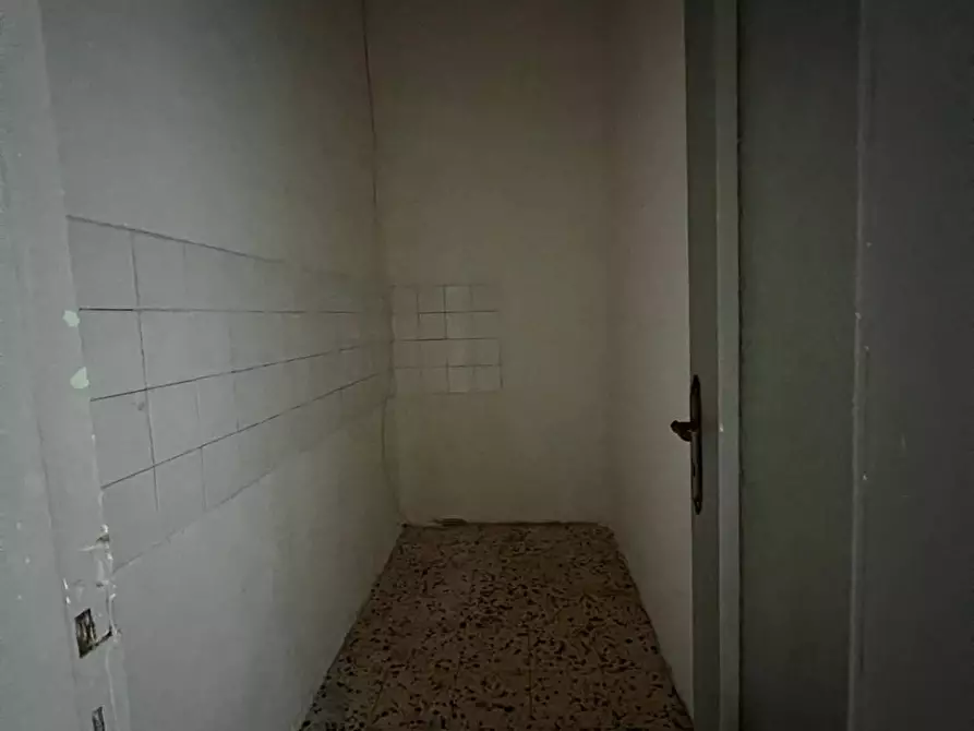 Immagine 16 di Appartamento in vendita  in VIA r. sanzio a Battipaglia