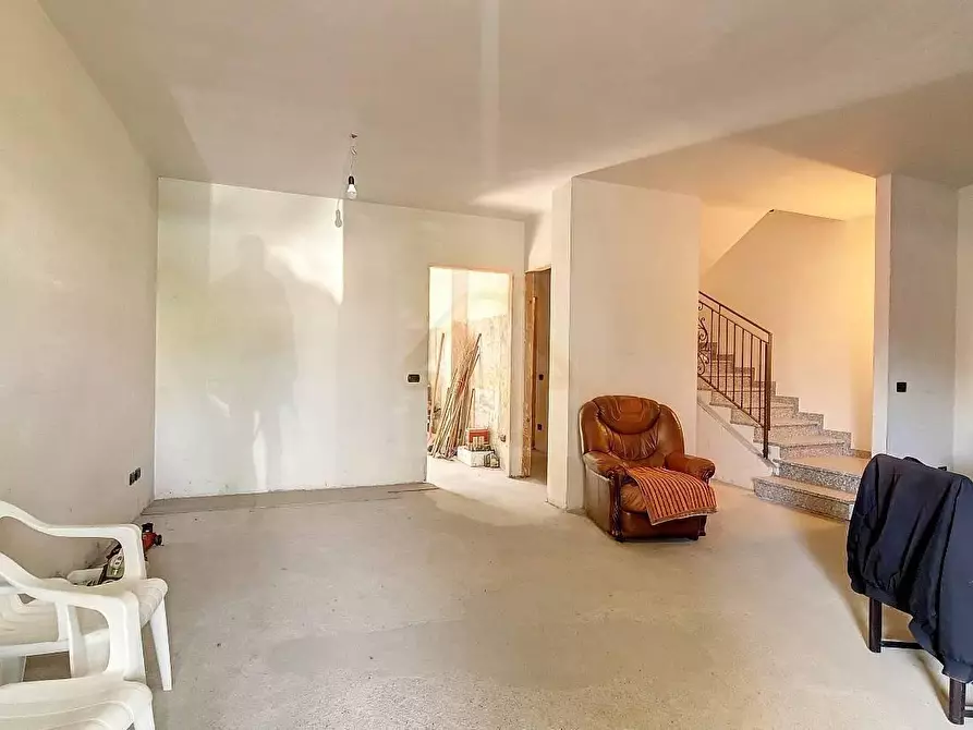Immagine 7 di Villa in vendita  in VIA Calabria 13 a Lainate