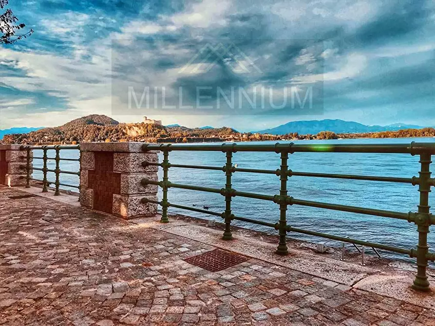 Immagine 27 di Villa in vendita  in VIA usellini 6 0 a Arona