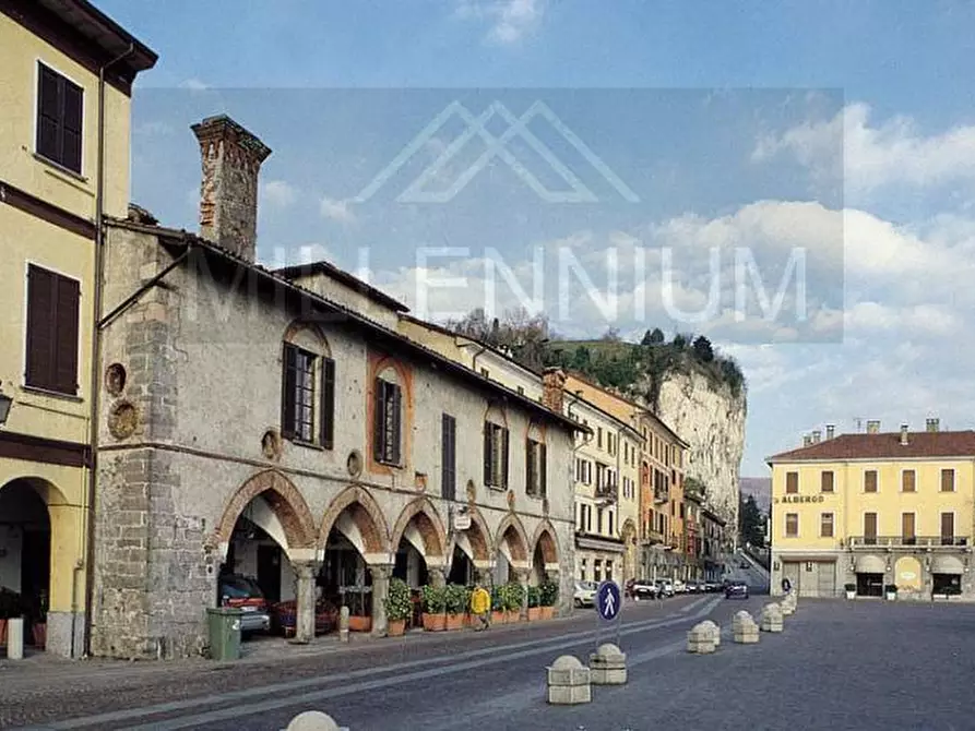 Immagine 28 di Villa in vendita  in VIA usellini 6 0 a Arona