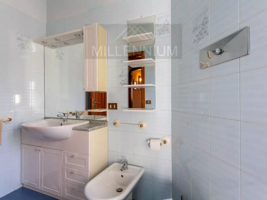 Immagine 22 di Villa in vendita  in VIA al castello 0 a Stresa