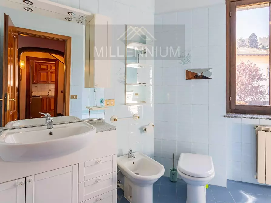 Immagine 23 di Villa in vendita  in VIA al castello 0 a Stresa