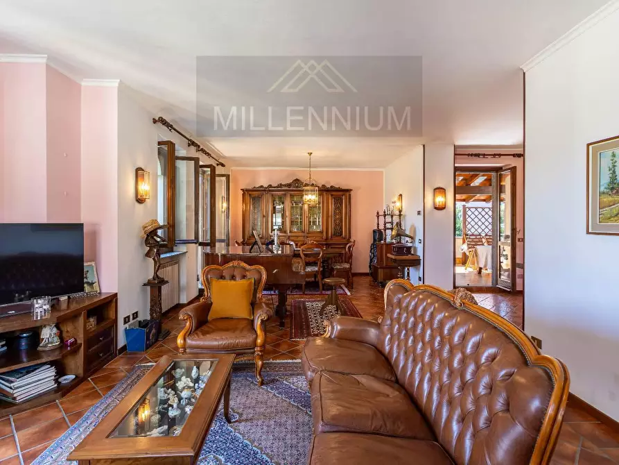 Immagine 1 di Villa in vendita  in VIA al castello 0 a Stresa