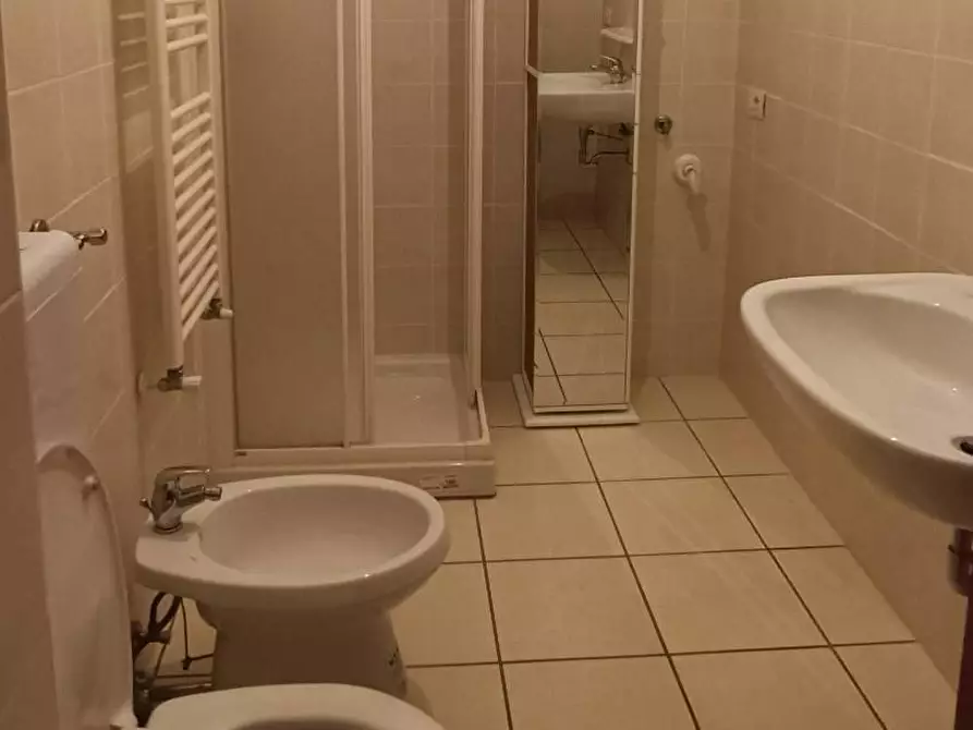 Immagine 8 di Appartamento in vendita  in VIA roma a Arona