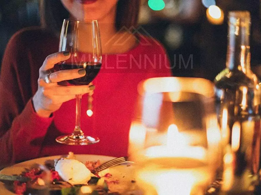 Immagine 5 di Bar / Ristorante in vendita  in CORSO repubblica a Arona