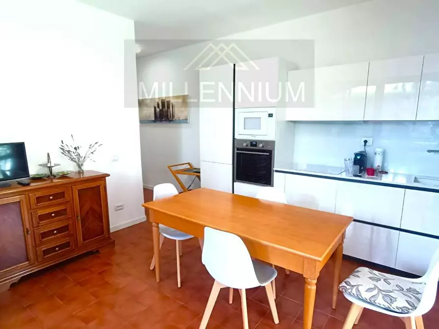 Immagine 8 di Appartamento in vendita  in VIA verbano a Arona