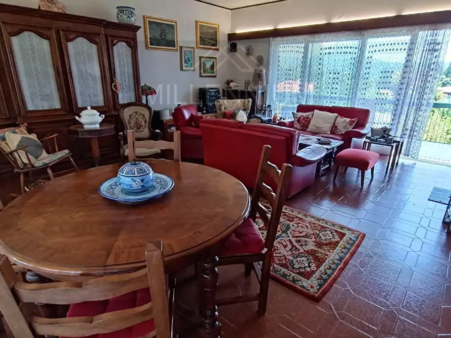 Immagine 6 di Villa in vendita  in VIA oleggio castello a Arona